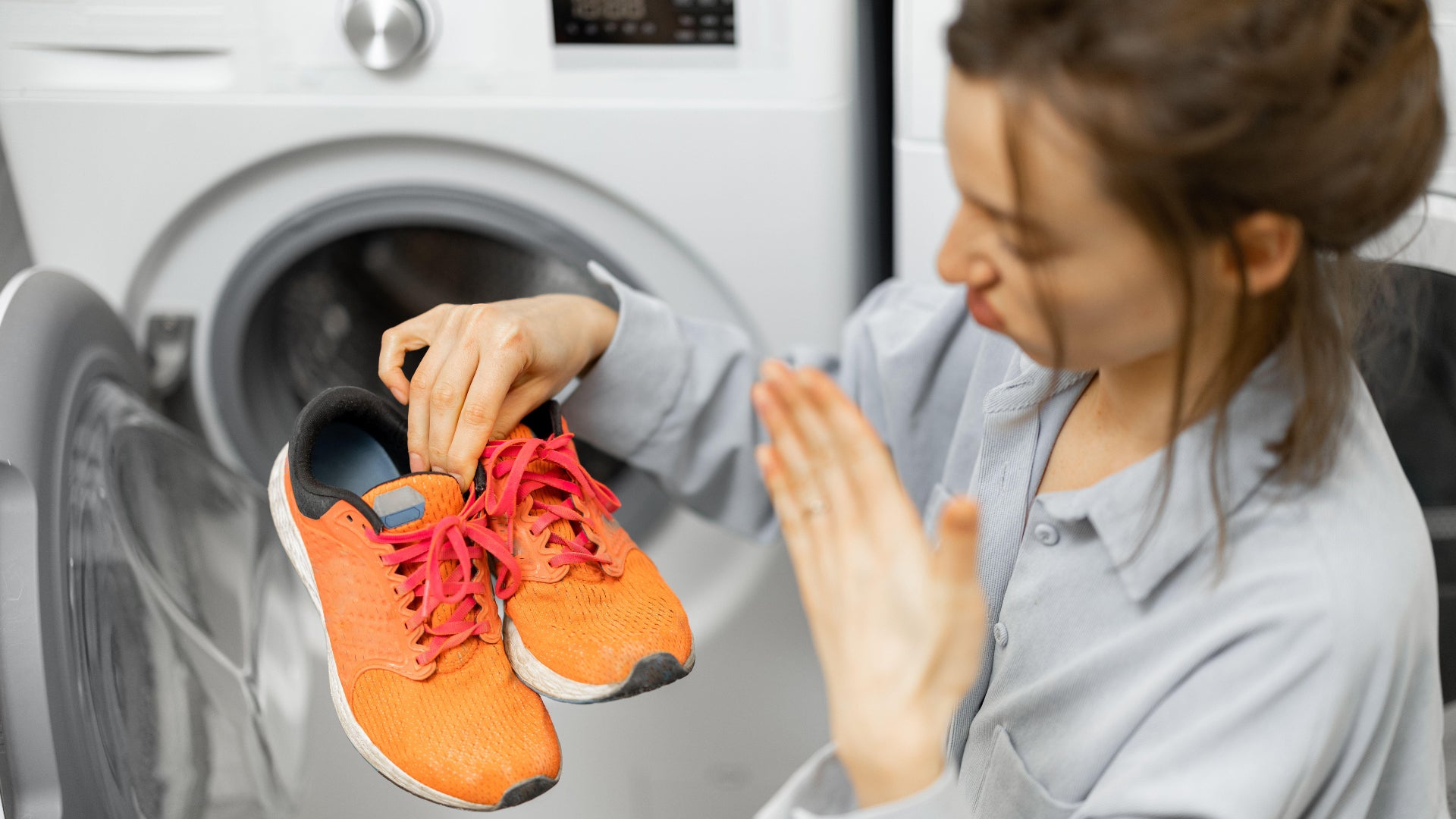 Come lavare scarpe in lavatrice senza rovinarle –
