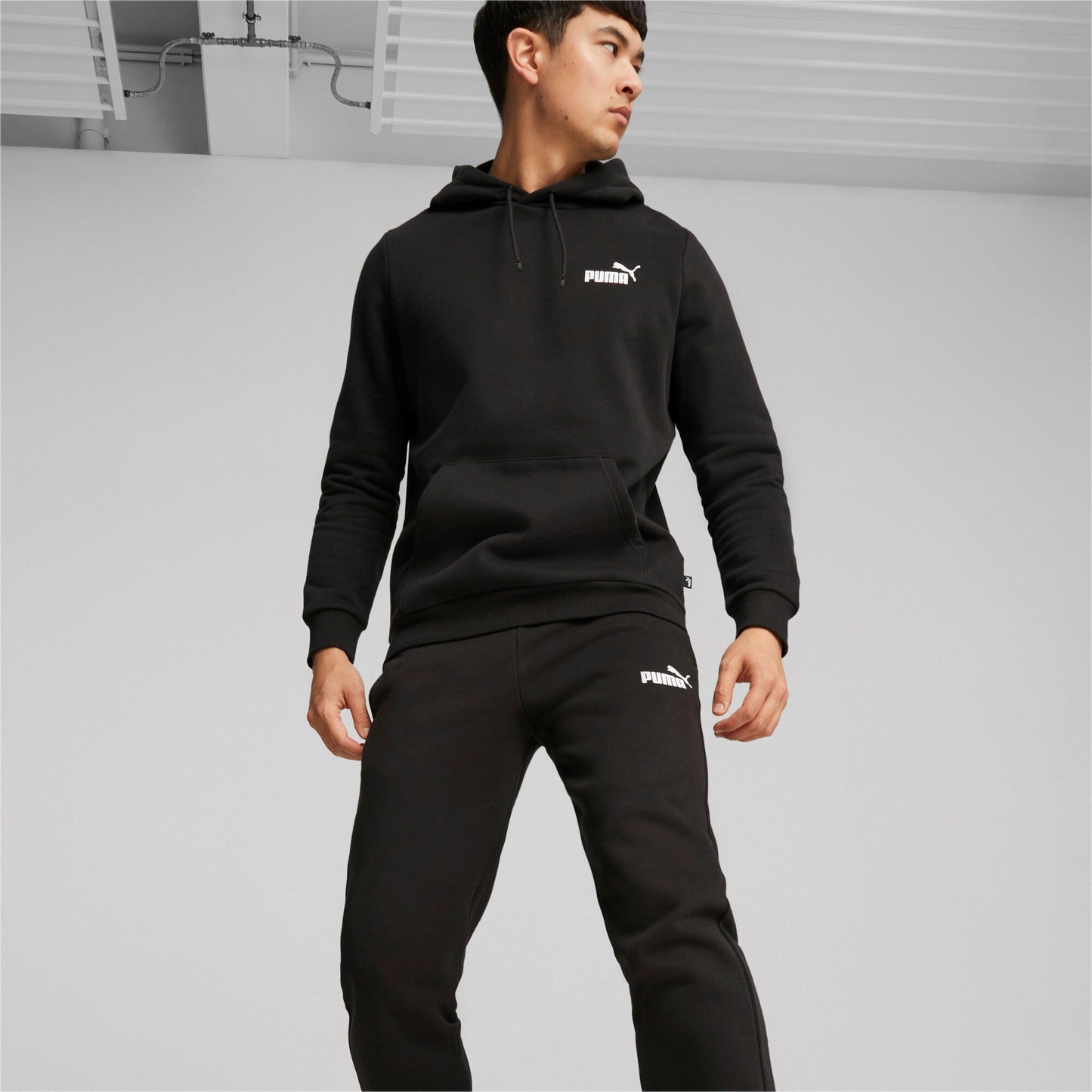 PUMA 676836-01black