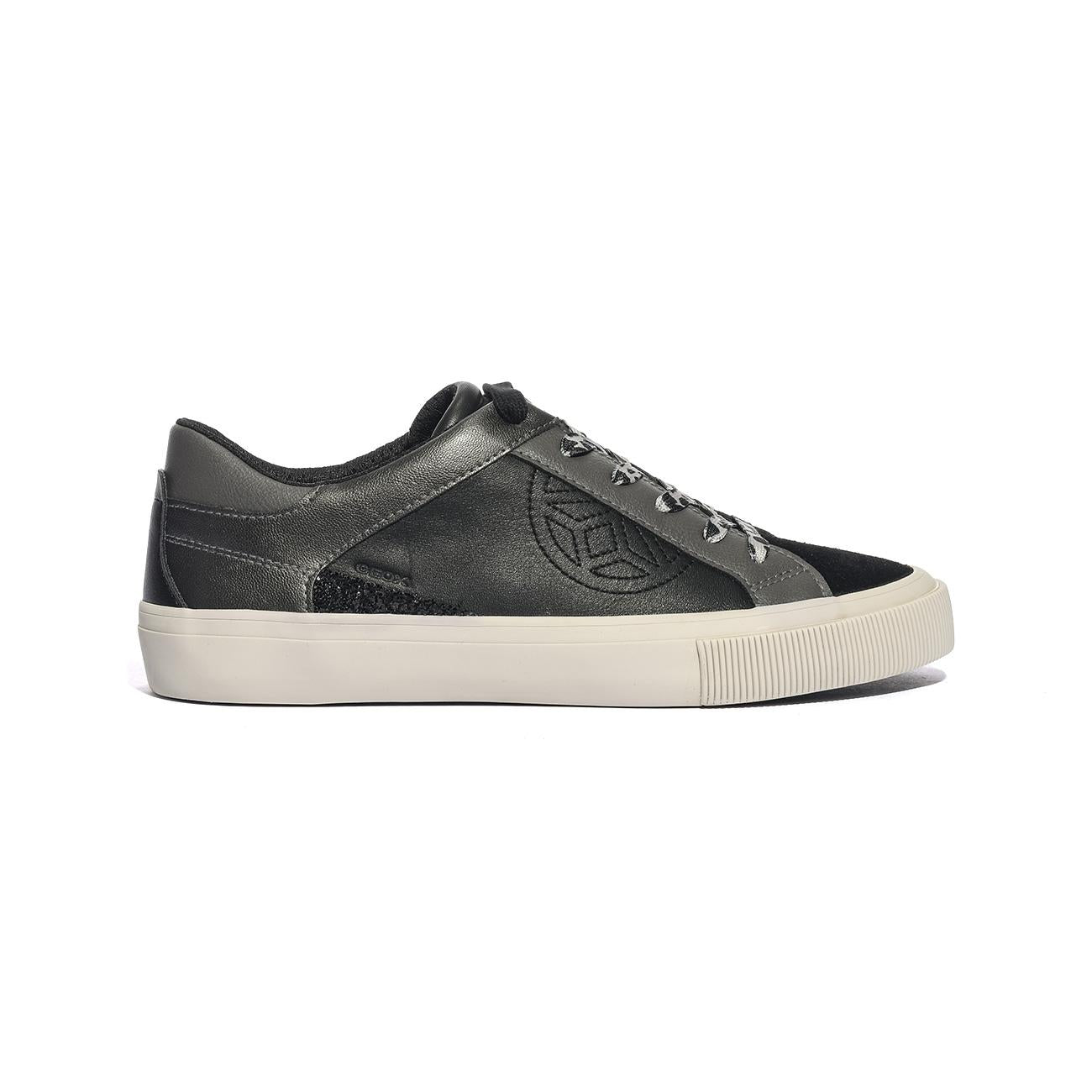 Sneakers Geox EMMELENY Nere D560UC 08554BLACK SILVER   C0039 GEOX
