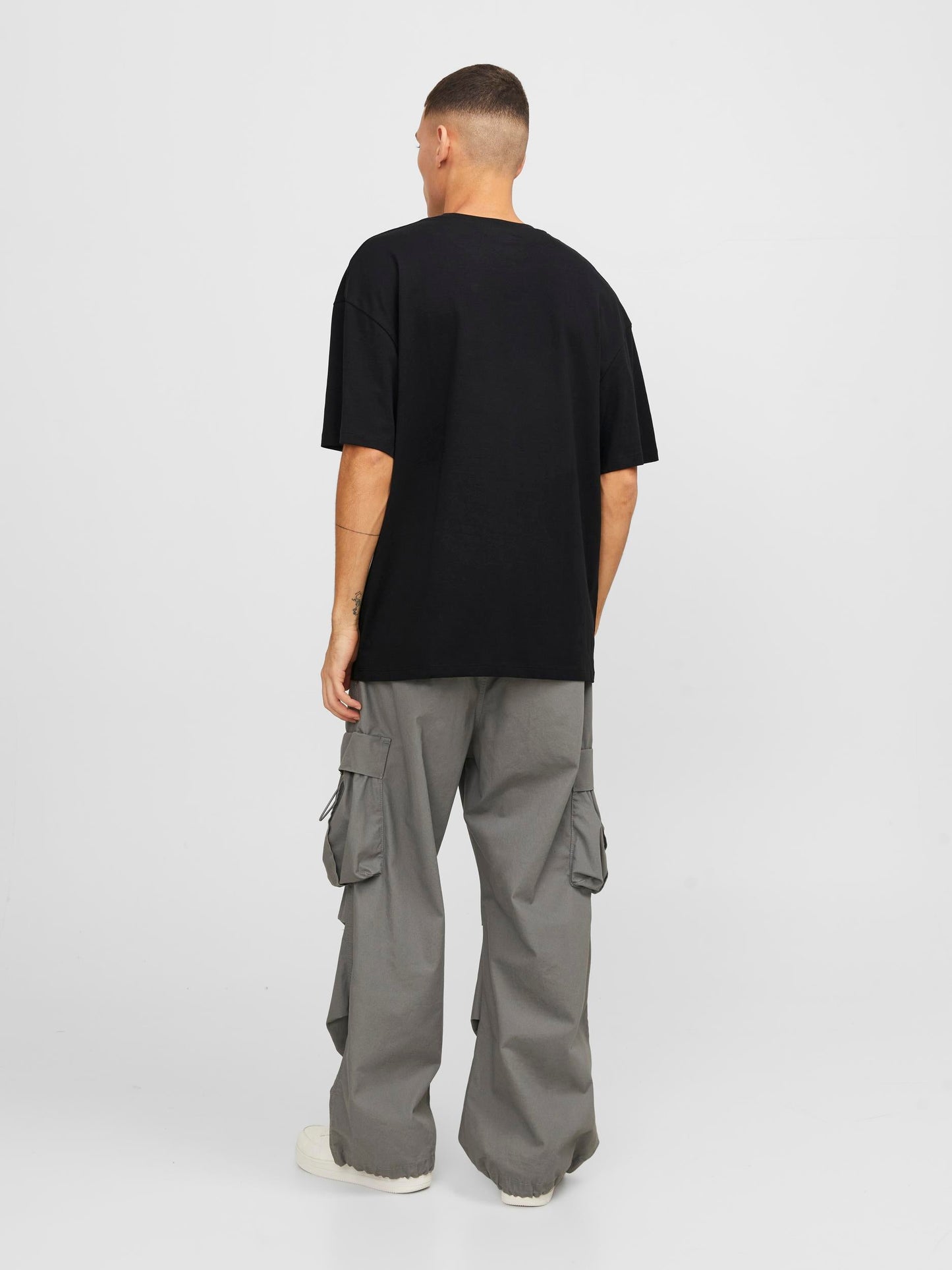 T-Shirt Jack E Jones Jjgale Tee Ss O-Neck Ln BLACK
